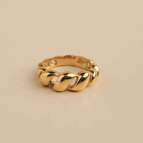 JULIA RING